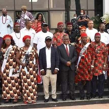 B2CDB8C1-87BA-472E-B585-8B41B78267A0