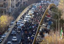 Economic crisis sparks biggest protests in Iran as protesters demand regime change